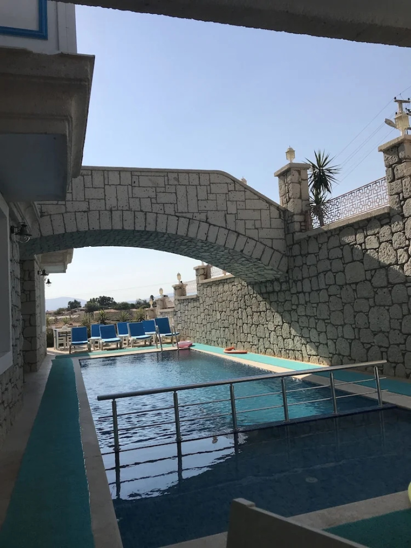 Akkum Hotel