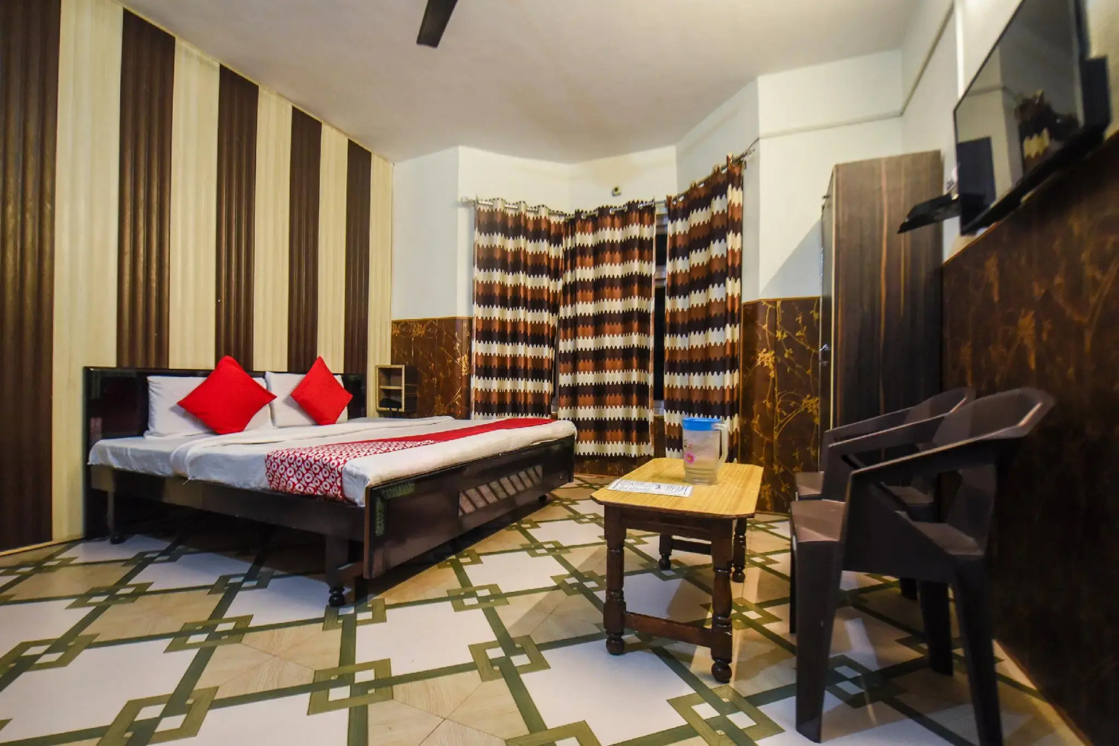 OYO 7917 Hotel Sunbeam