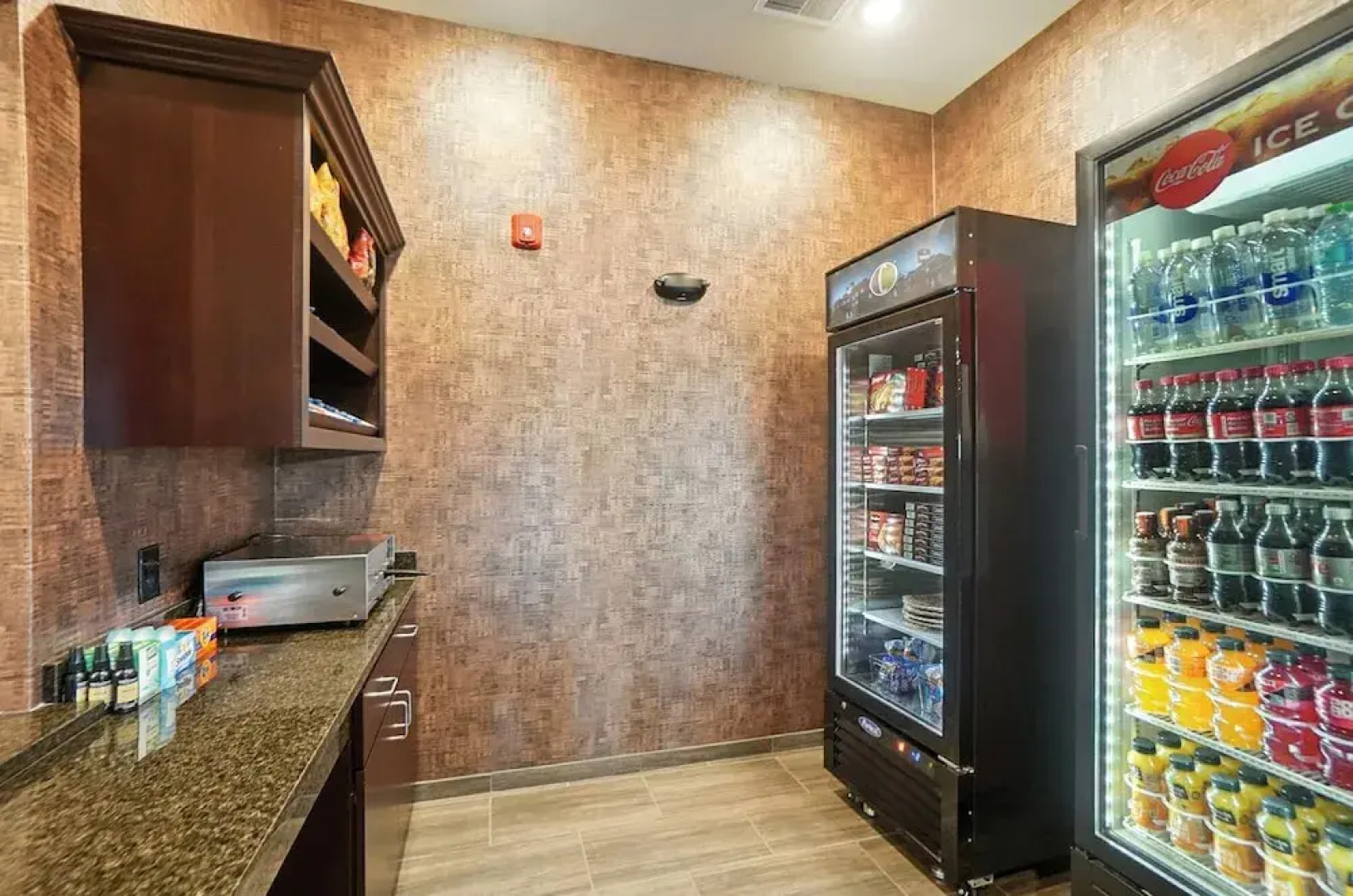 Cobblestone Hotel & Suites-Bellefontaine