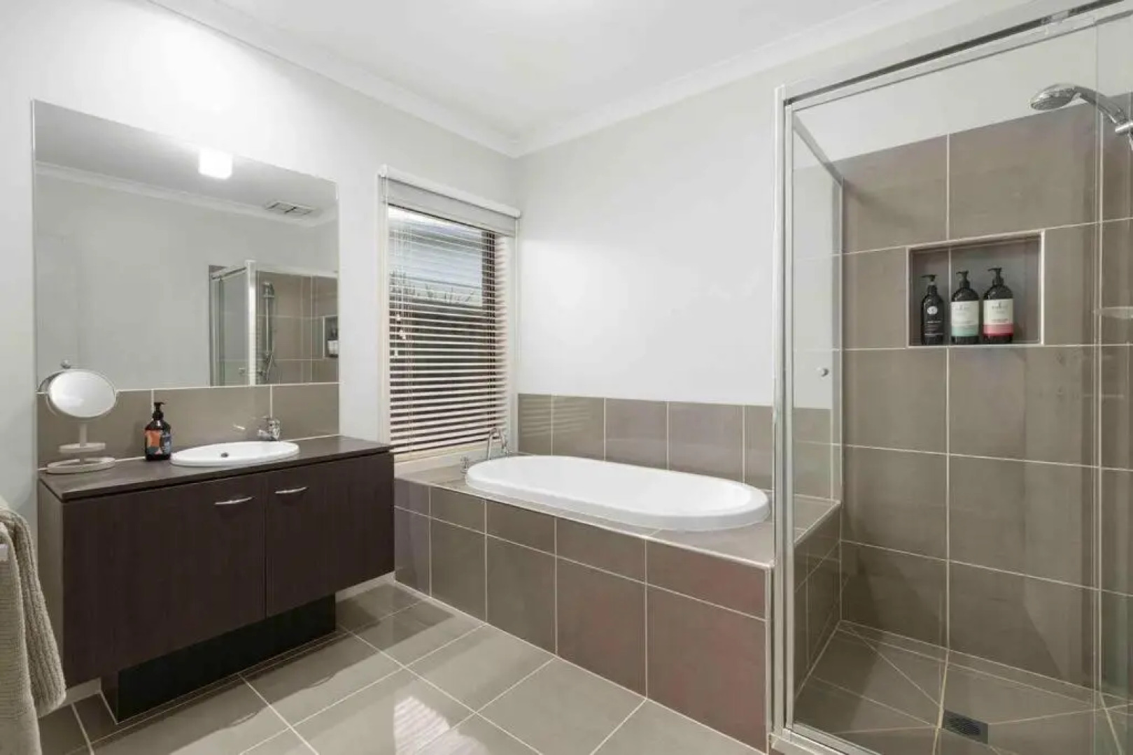 Corymbia Barwon Heads Modern Family Getaway!