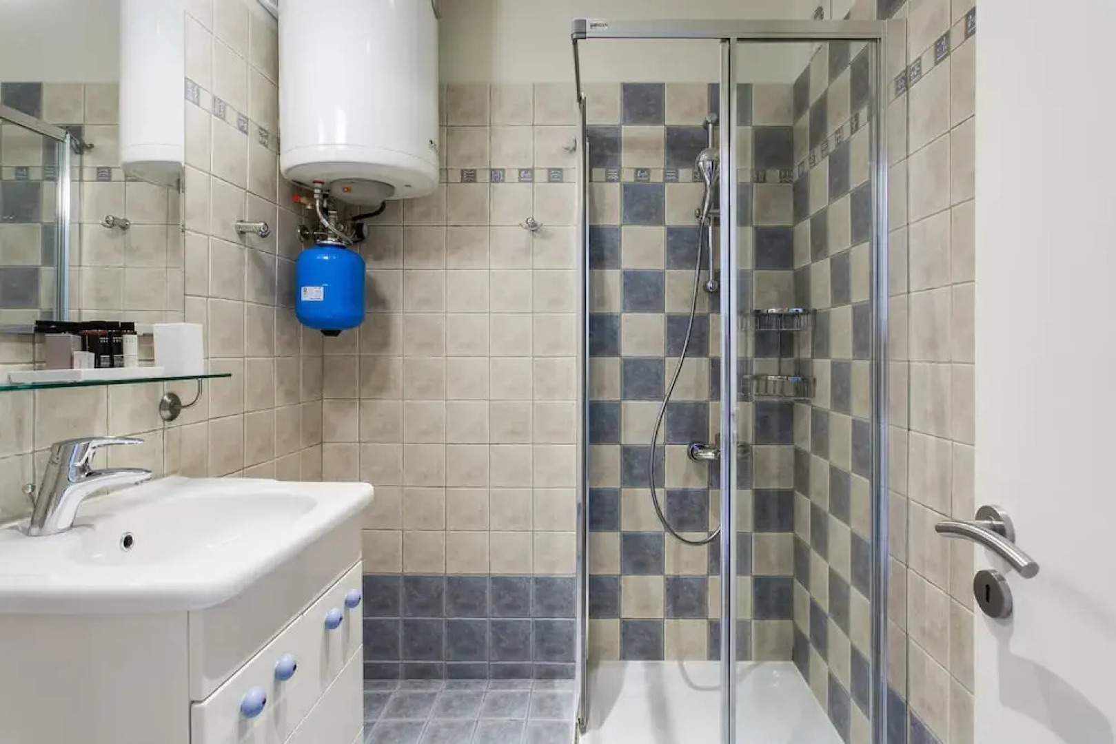 Upstreet Bright 1Bd Apt In Chalandri