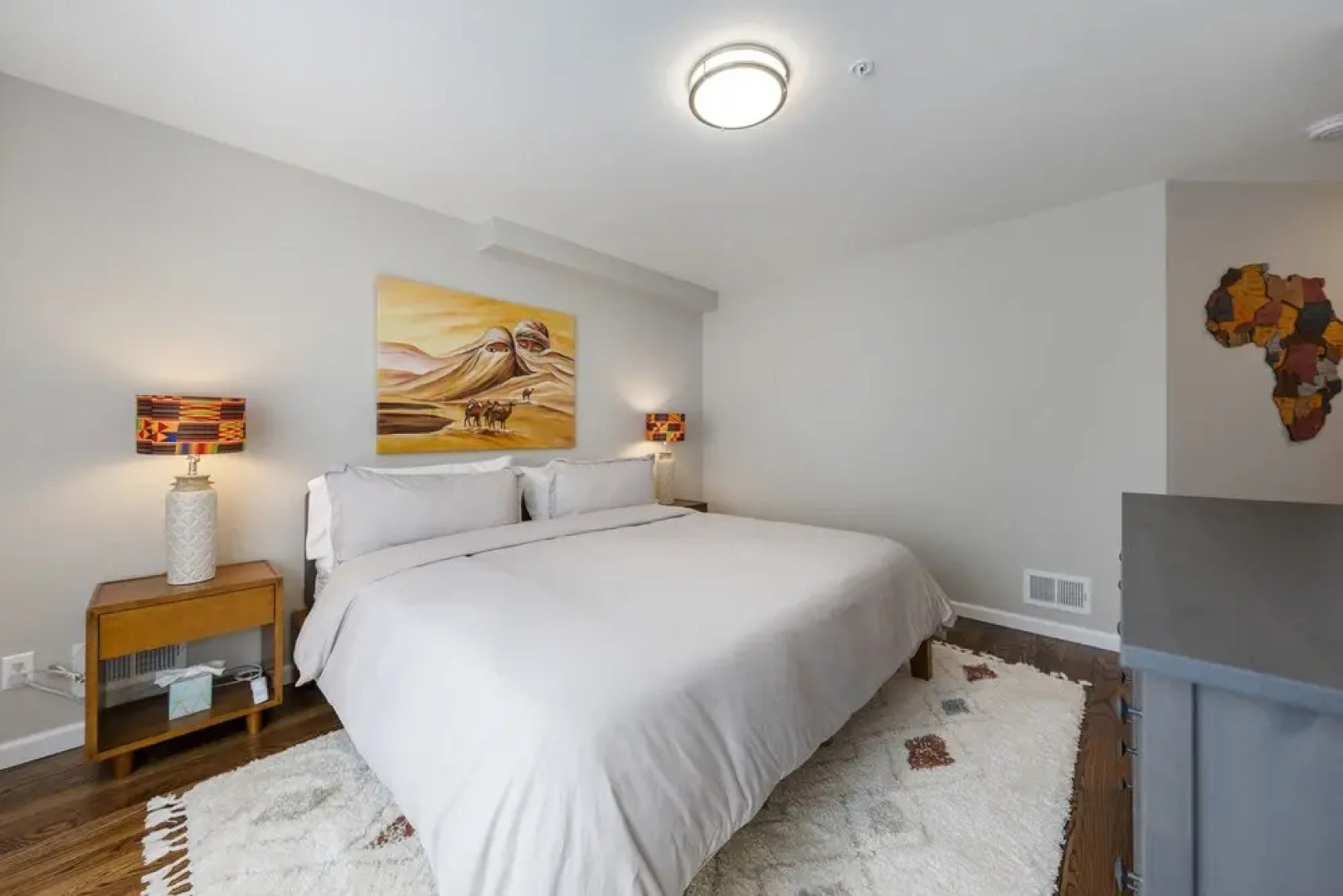 Simon Stays I African Oasis