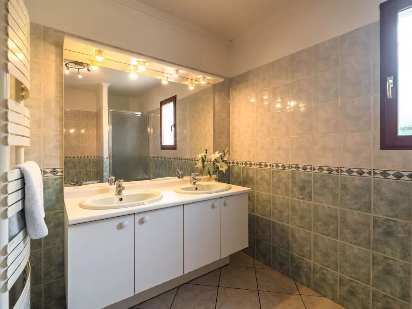 Superb Villa in Olonzac With Swimming Pool, Close to Lake