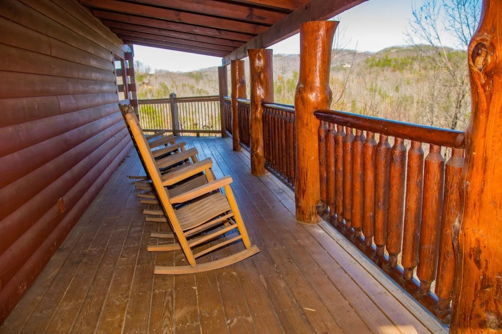 Wolfsong Lodge 5 Bedrooms 4.5 Bathrooms Cabin