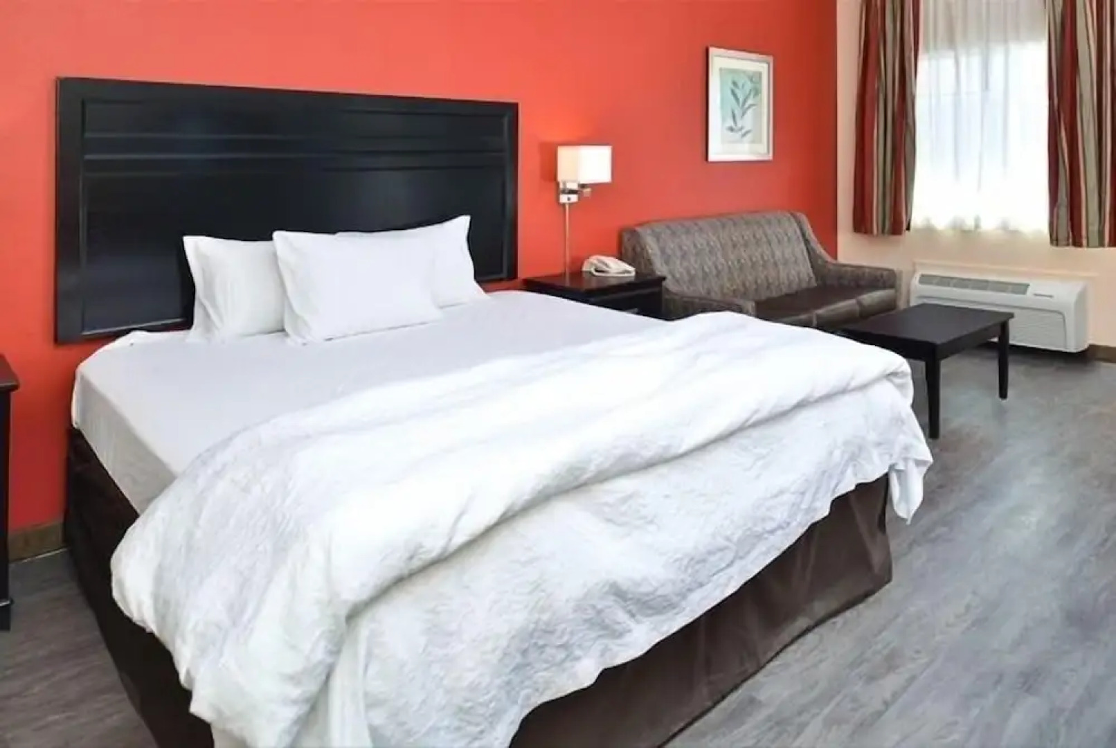 La Bonita Inn And Suites