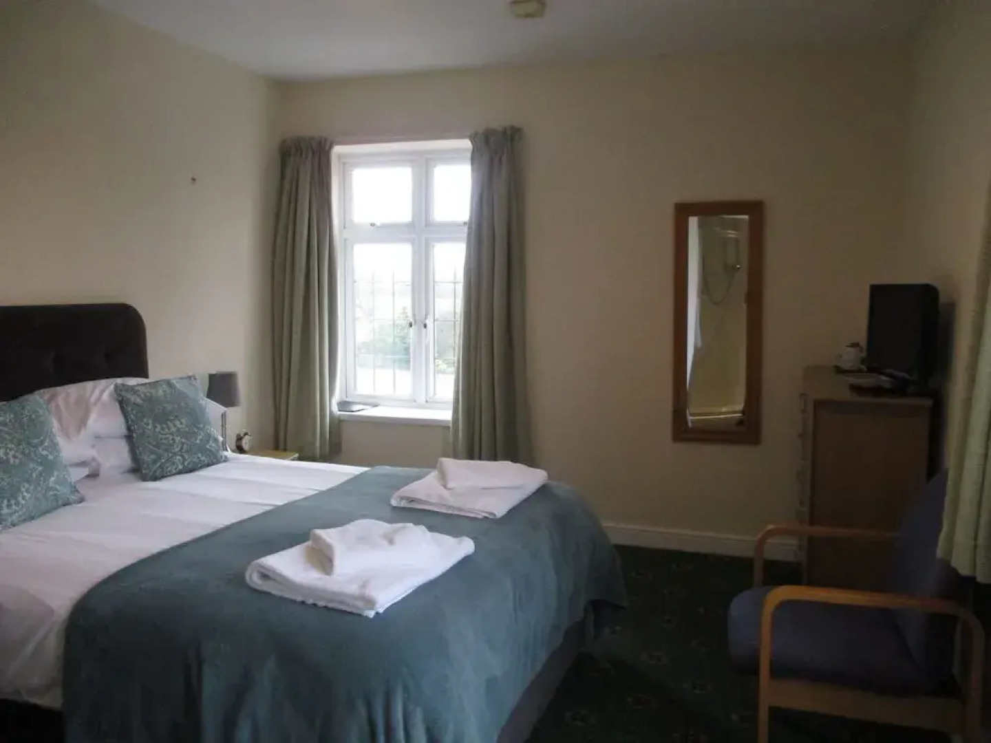 Blackbird House, Apartments and Studios