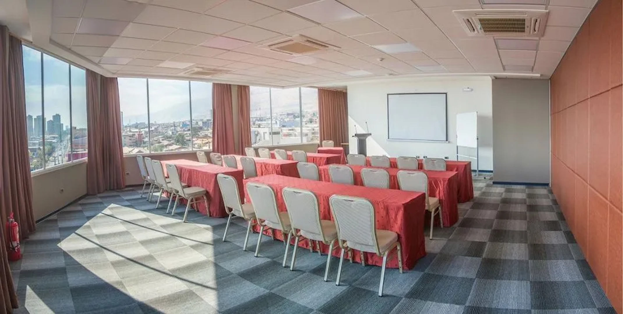 Hotel Espacio Ox & Convention Center