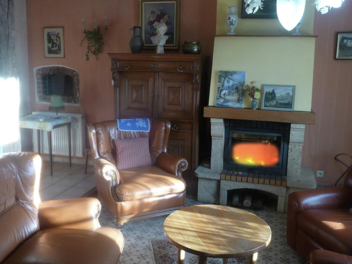 Luxurious Holiday Home with Garden in Gimnee