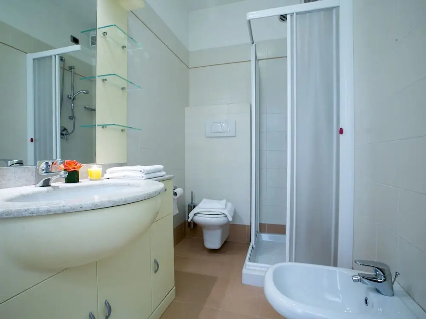 A Modern and Cozy Furnished Apartment With Garden