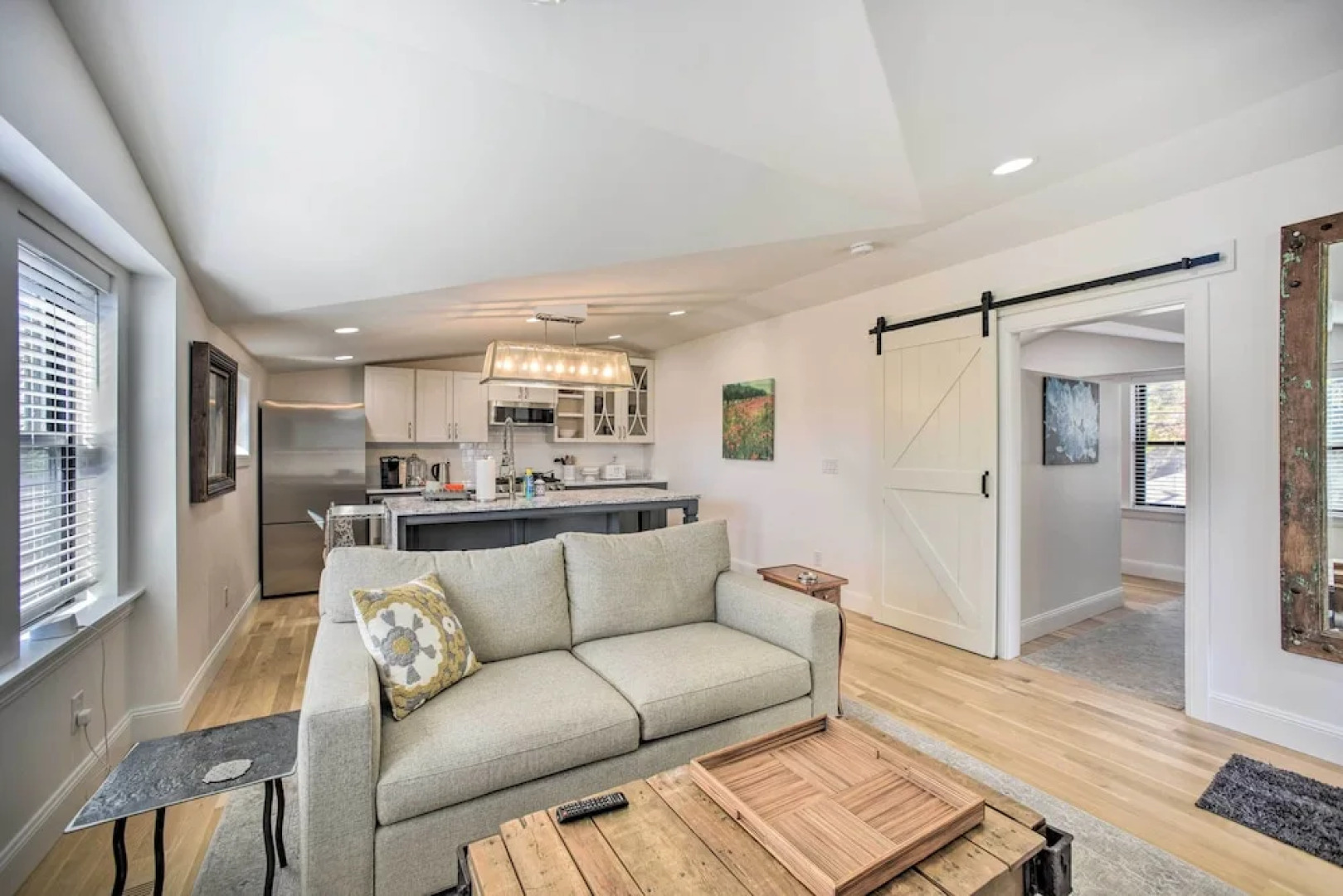 Walk to Town - Castle Rock Cottage!