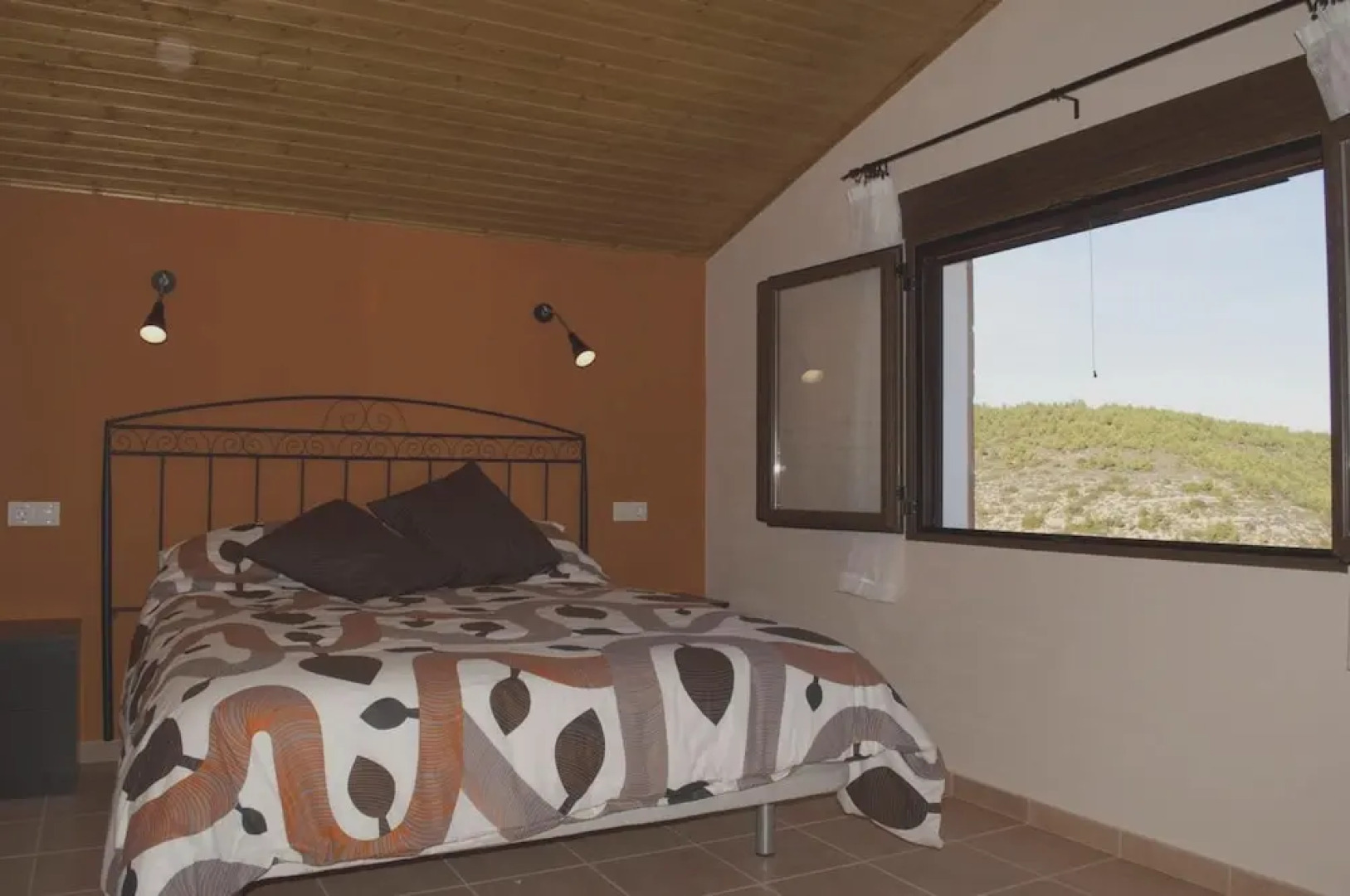 House With 6 Bedrooms in Albacete, With Wonderful Mountain View, Pool Access and Enclosed Garden