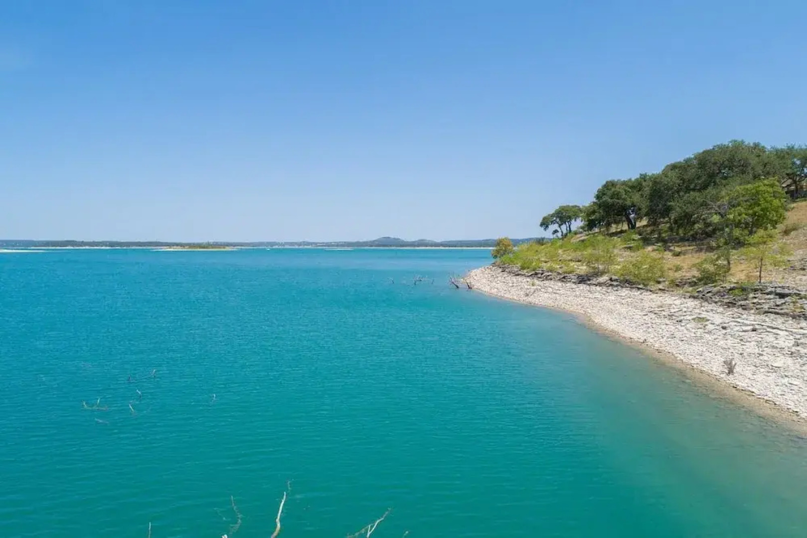 Tranquility By The Shore Cl1105b 4 Bedroom Home by RedAwning