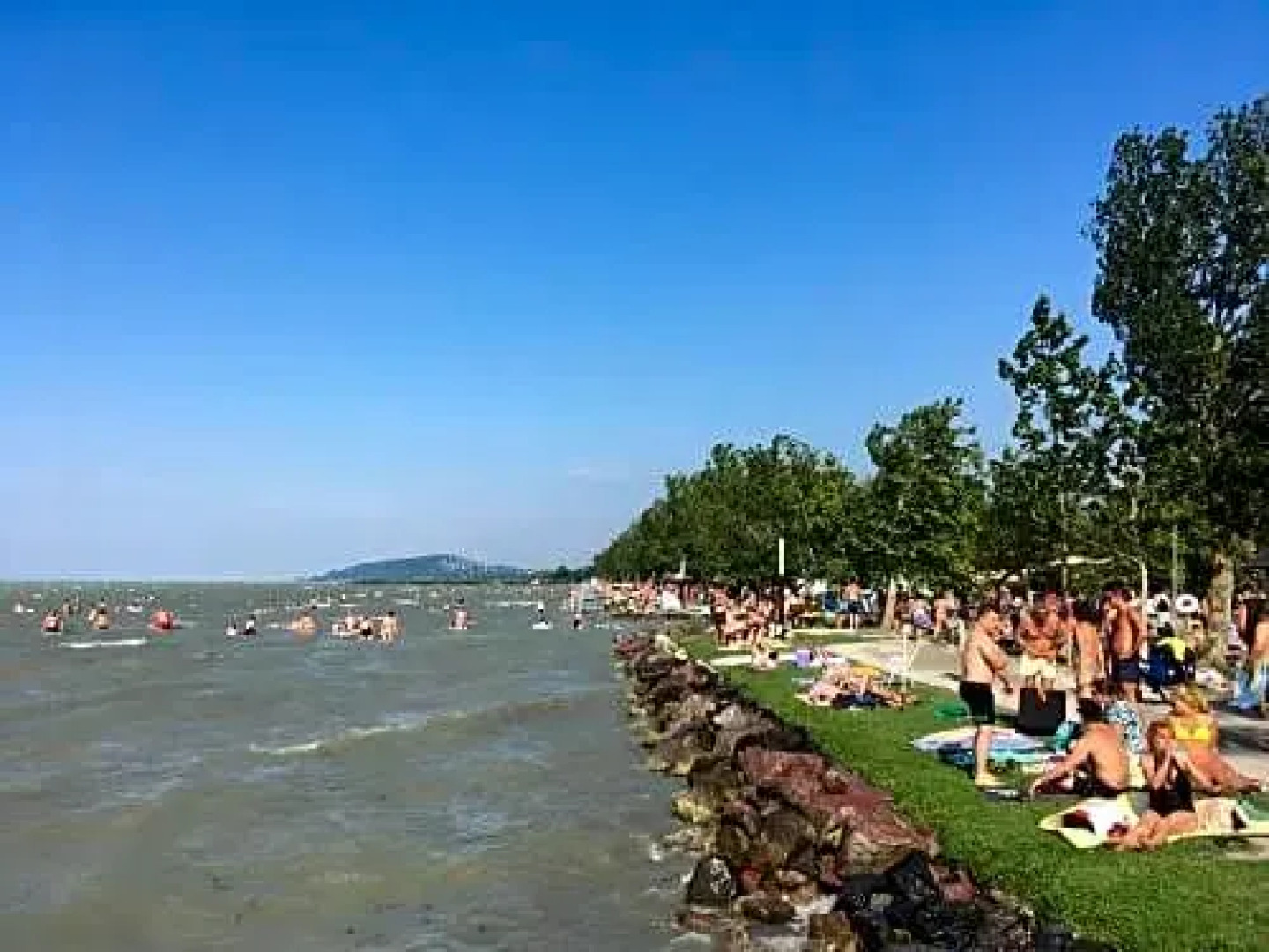 Balatoni Retró Villa