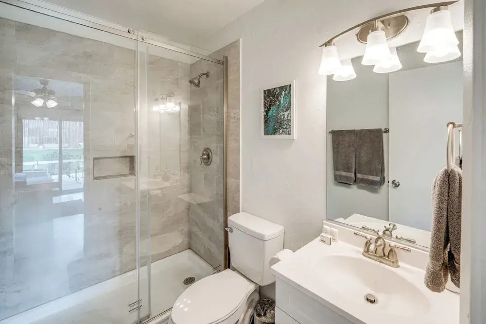 Game Room & Pool: Family Home in The Colony!