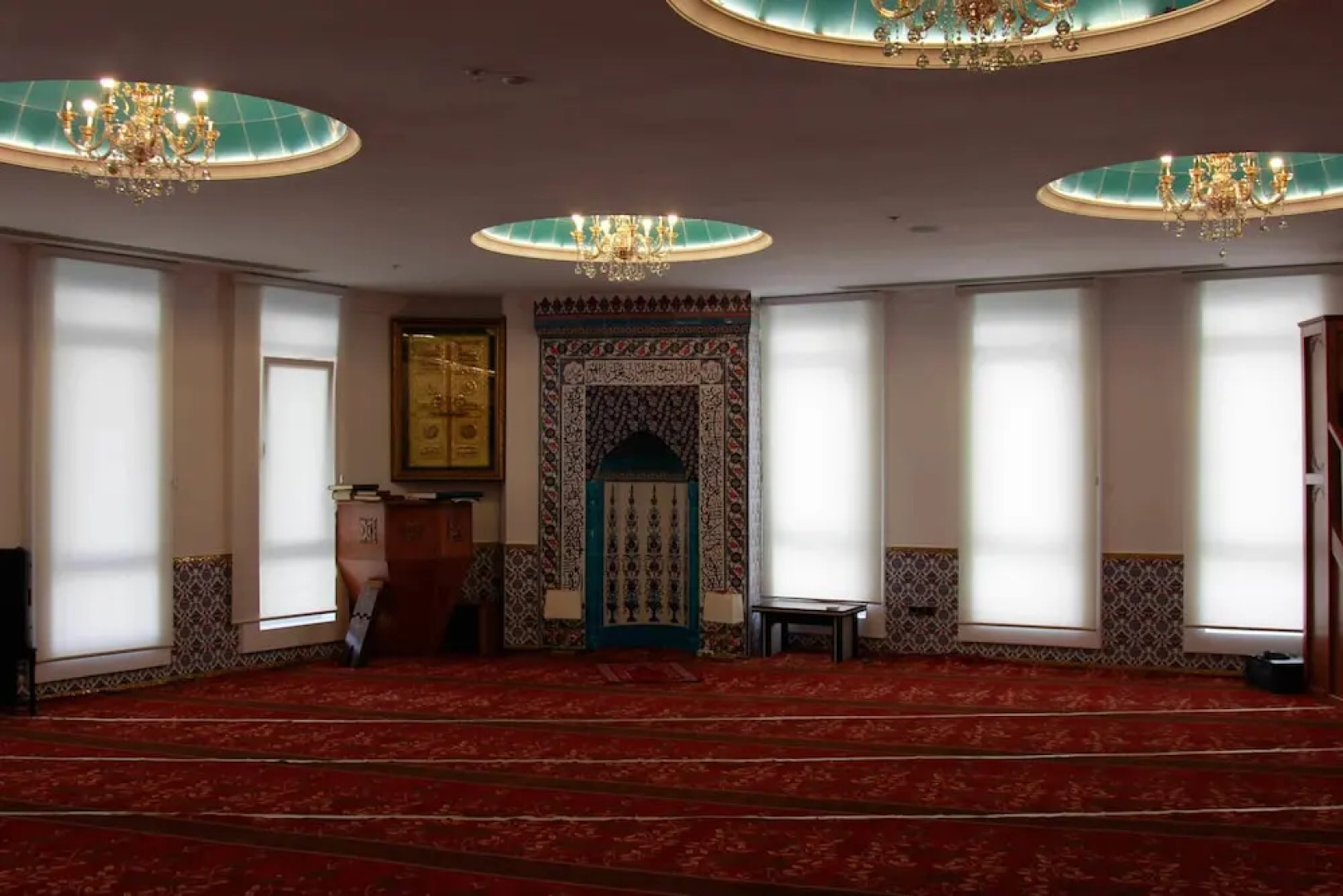 Sky Tower Deluxe Hotel