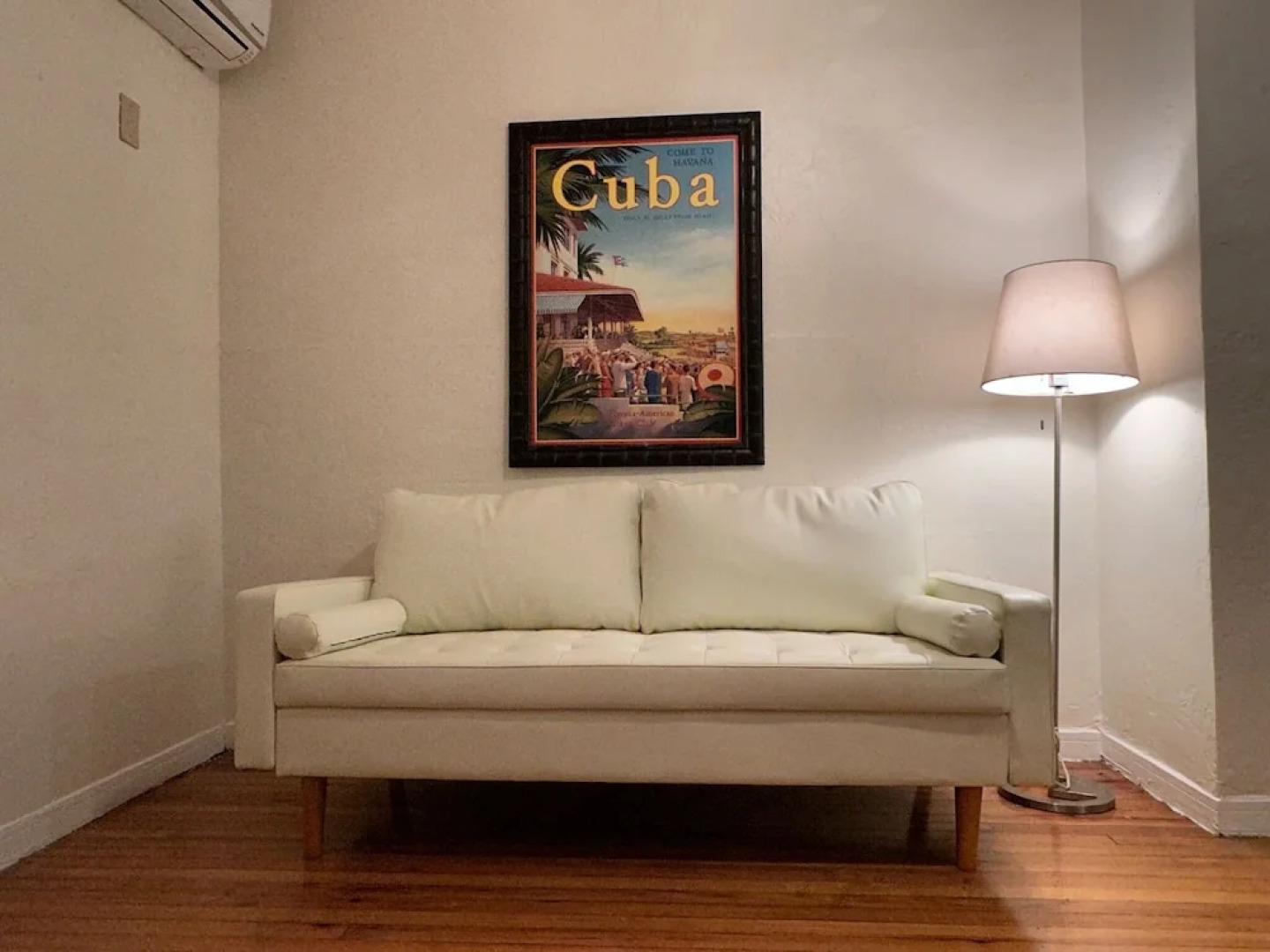 Tropical Charmer Coral Gables Apartment