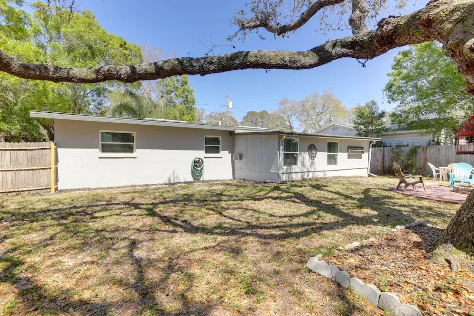 Pet-friendly Largo Escape w/ Fire Pit!