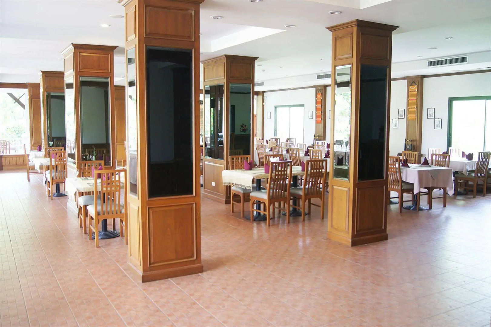 Life Up Resort and Spa