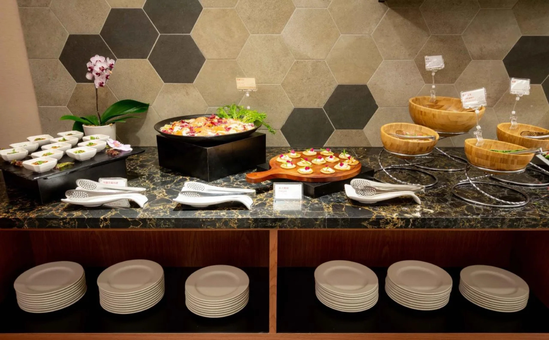 CHECK Inn Taichung LaiLai