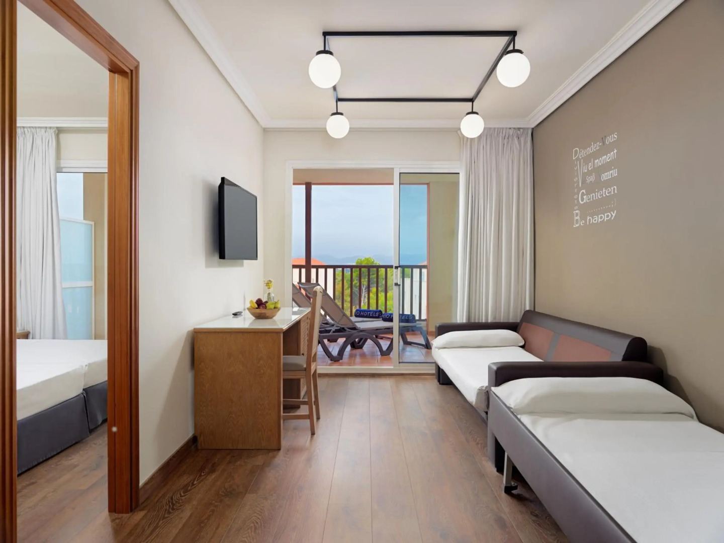 H10 Mediterranean Village