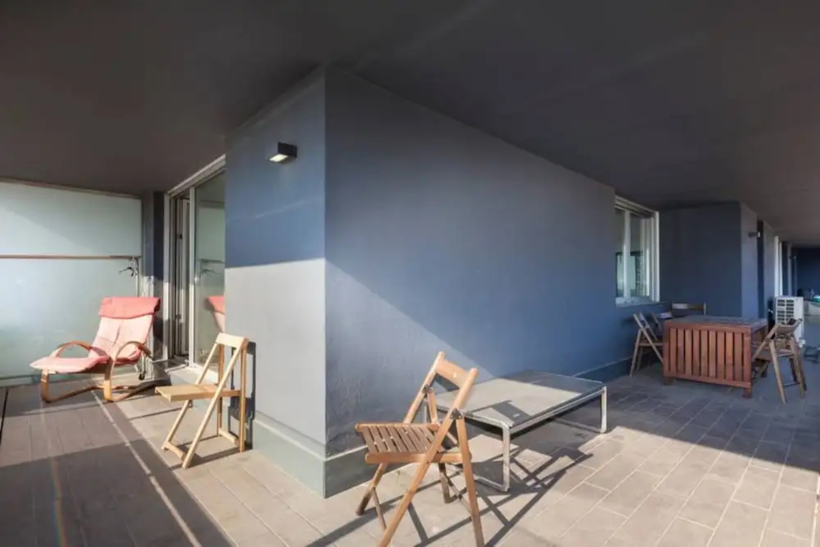 Akira Flats Fira Gran Via Barcelona