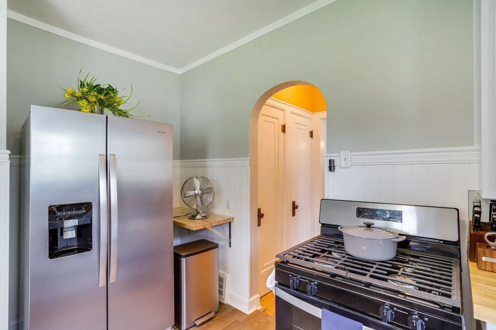 Charming South Bend Retreat ~ 1 Mi to Notre Dame!