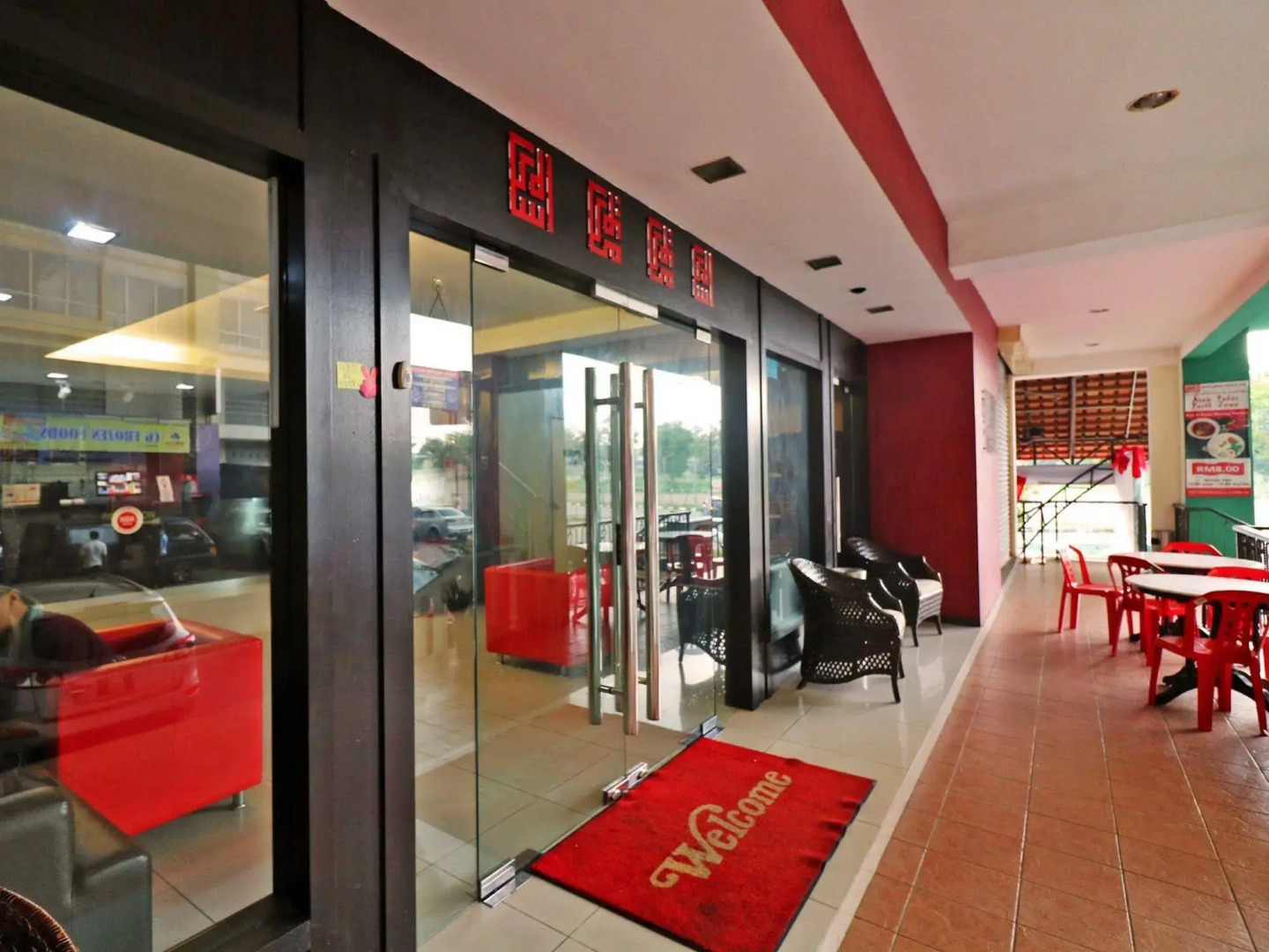 OYO 89995 Glex Hotel Pandan City