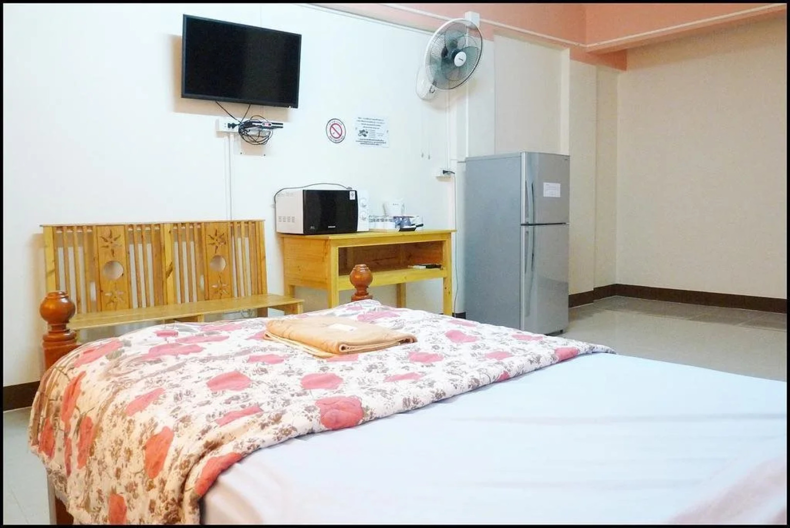 Prathomporn Fancy House