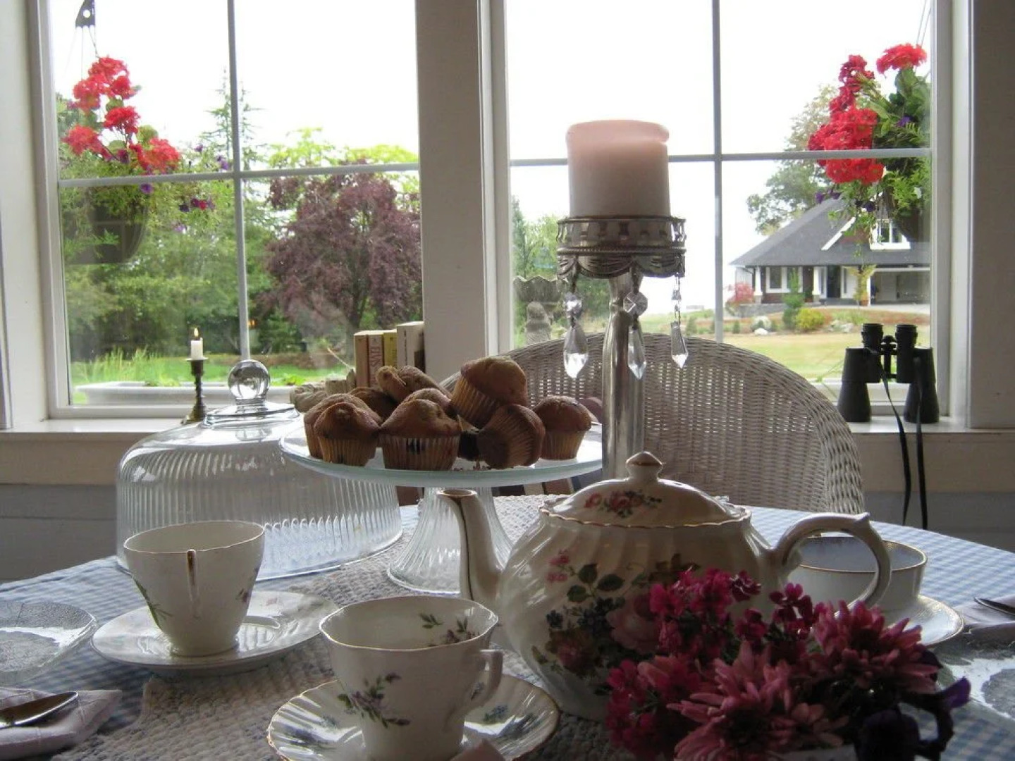 Foxglove Inn & Gardens