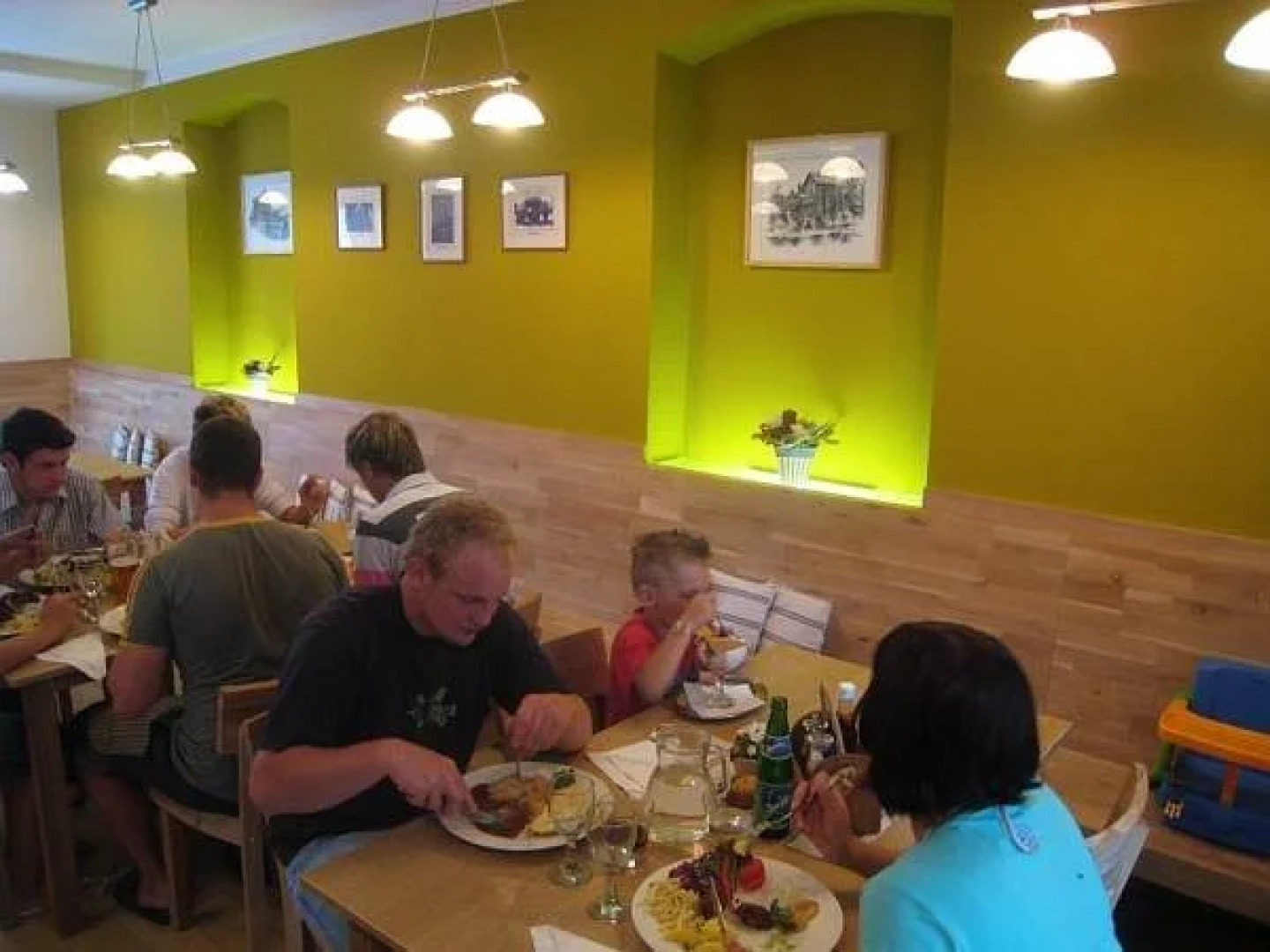 Hotel Star 1 a Hotel Star 2