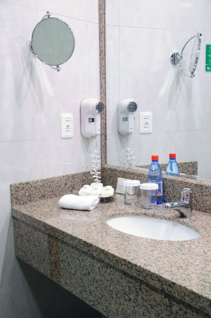 Suites Camino Real