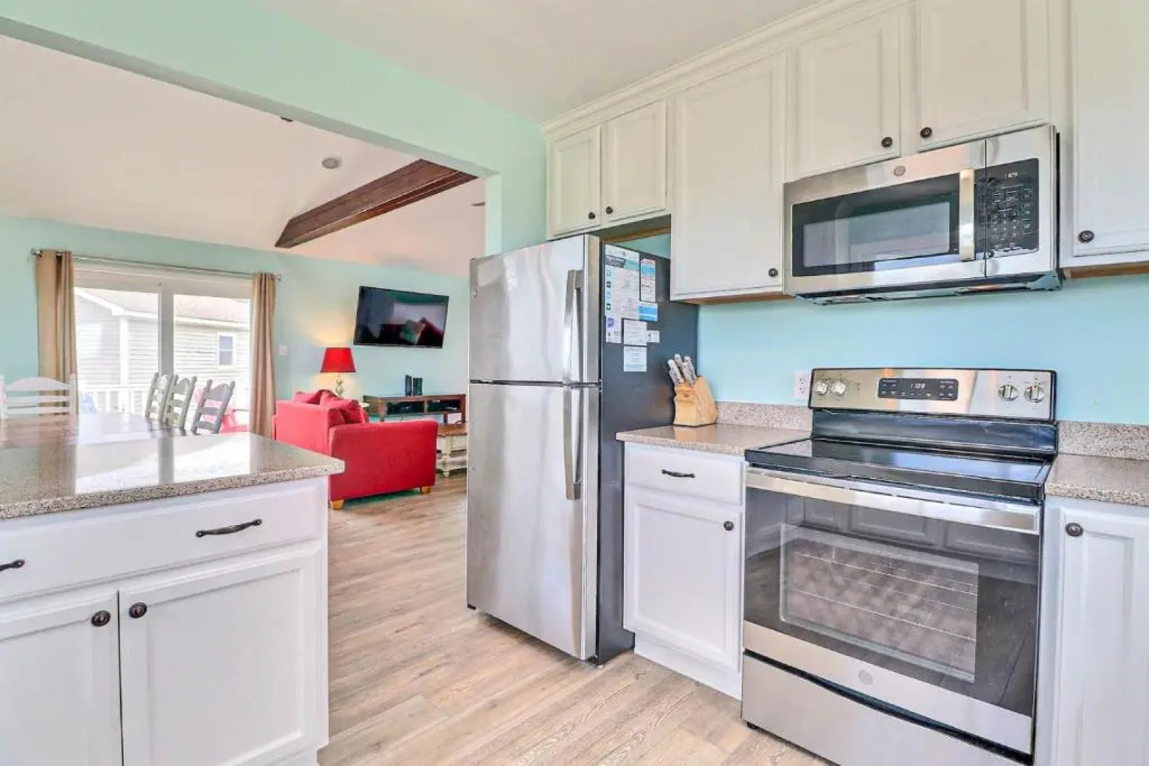 7148 Just Beachy 1 Min Walk to Beach