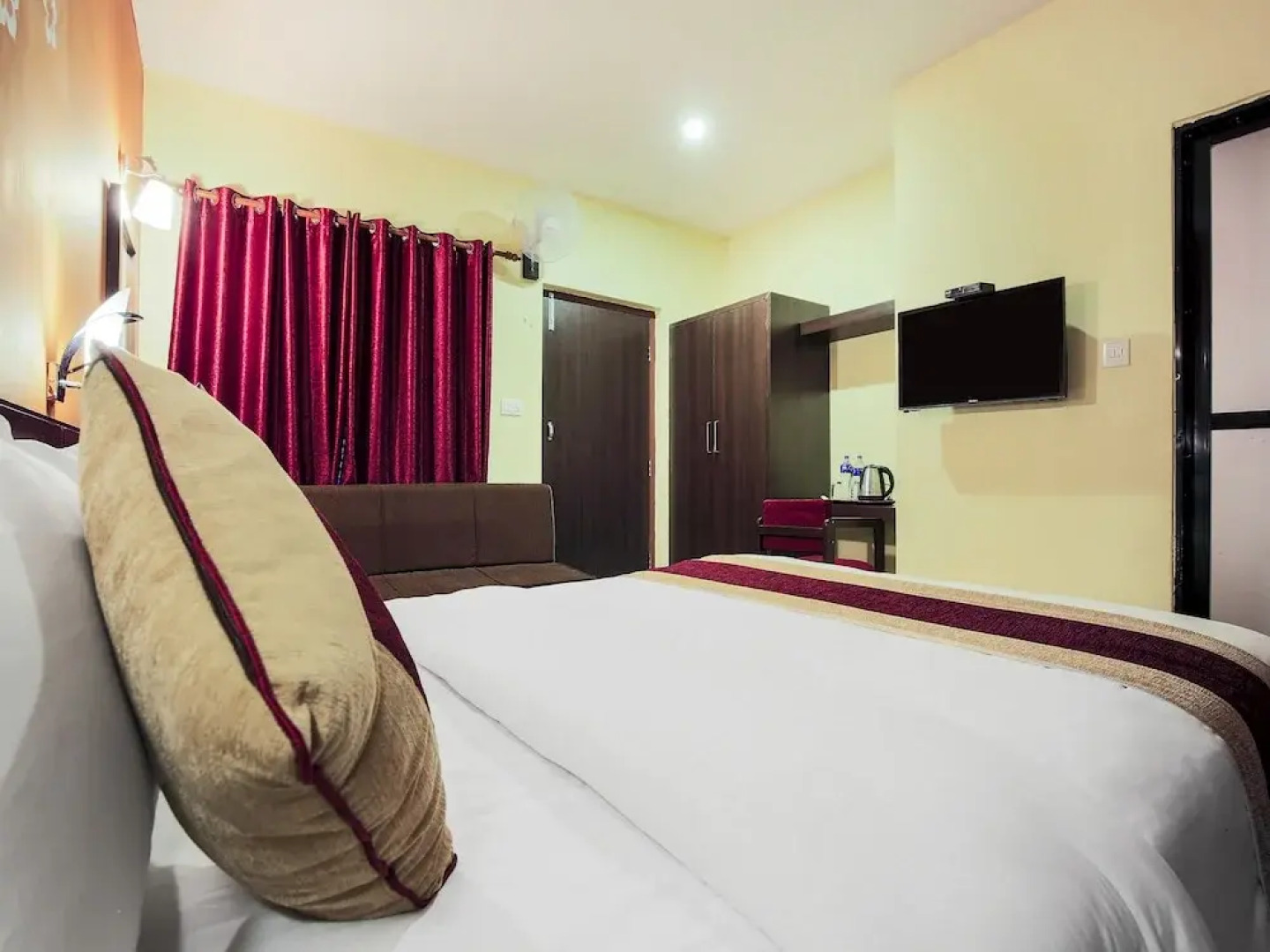 OYO 434 Vision Safari Pvt Ltd