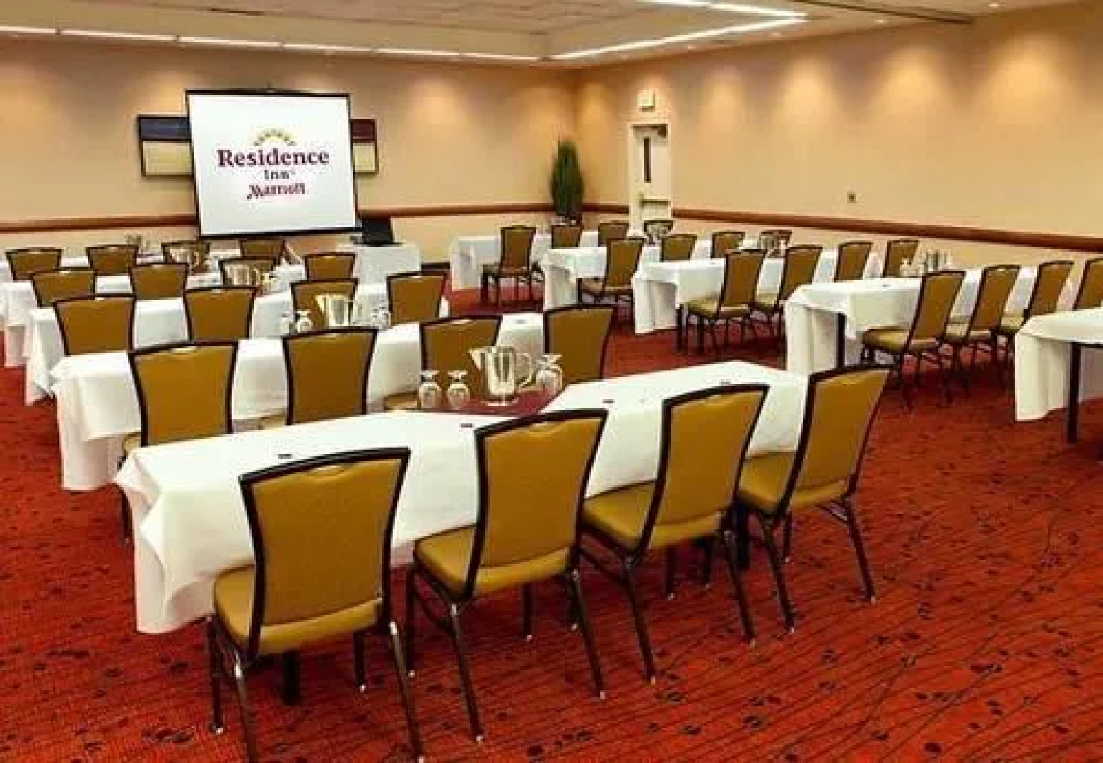 Staybridge Suites Oxnard - River Ridge