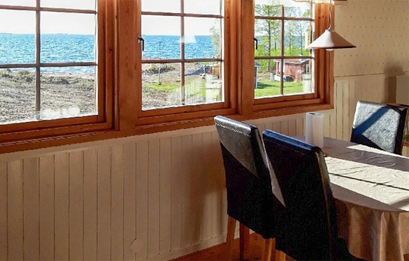 Nice Home in Sjötorp With Wifi and 3 Bedrooms