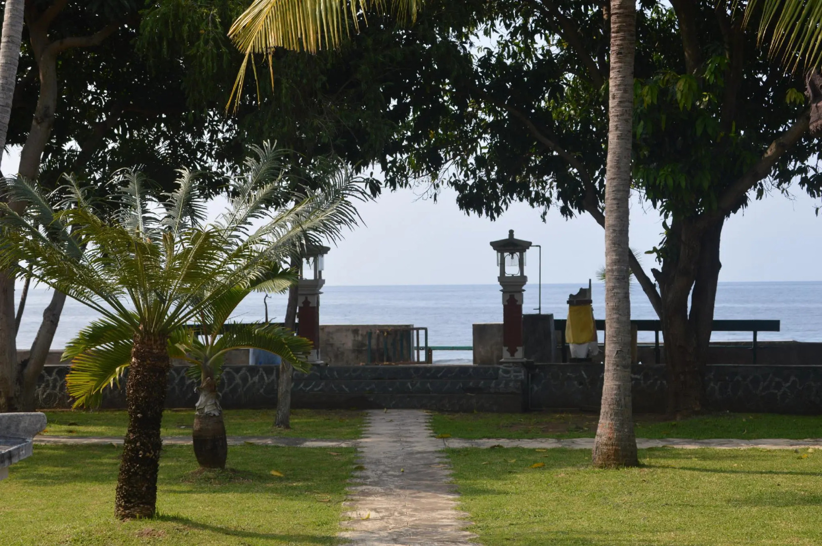 Bagus Beach Resort Lovina