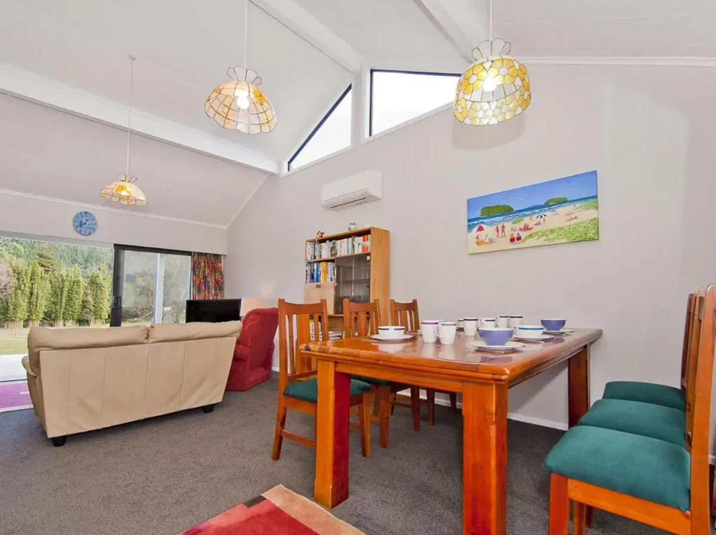 Sea Breeze - Whangamata Holiday Home