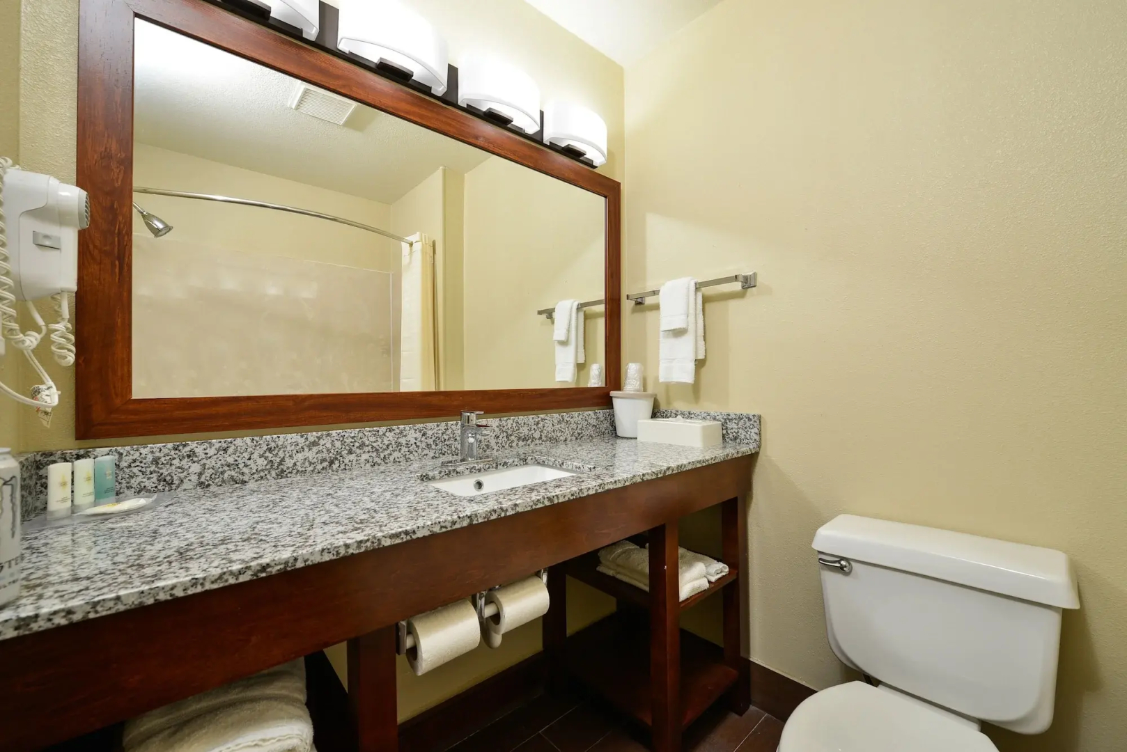 Comfort Inn & Suites Coralville - Iowa City near Iowa River Landing