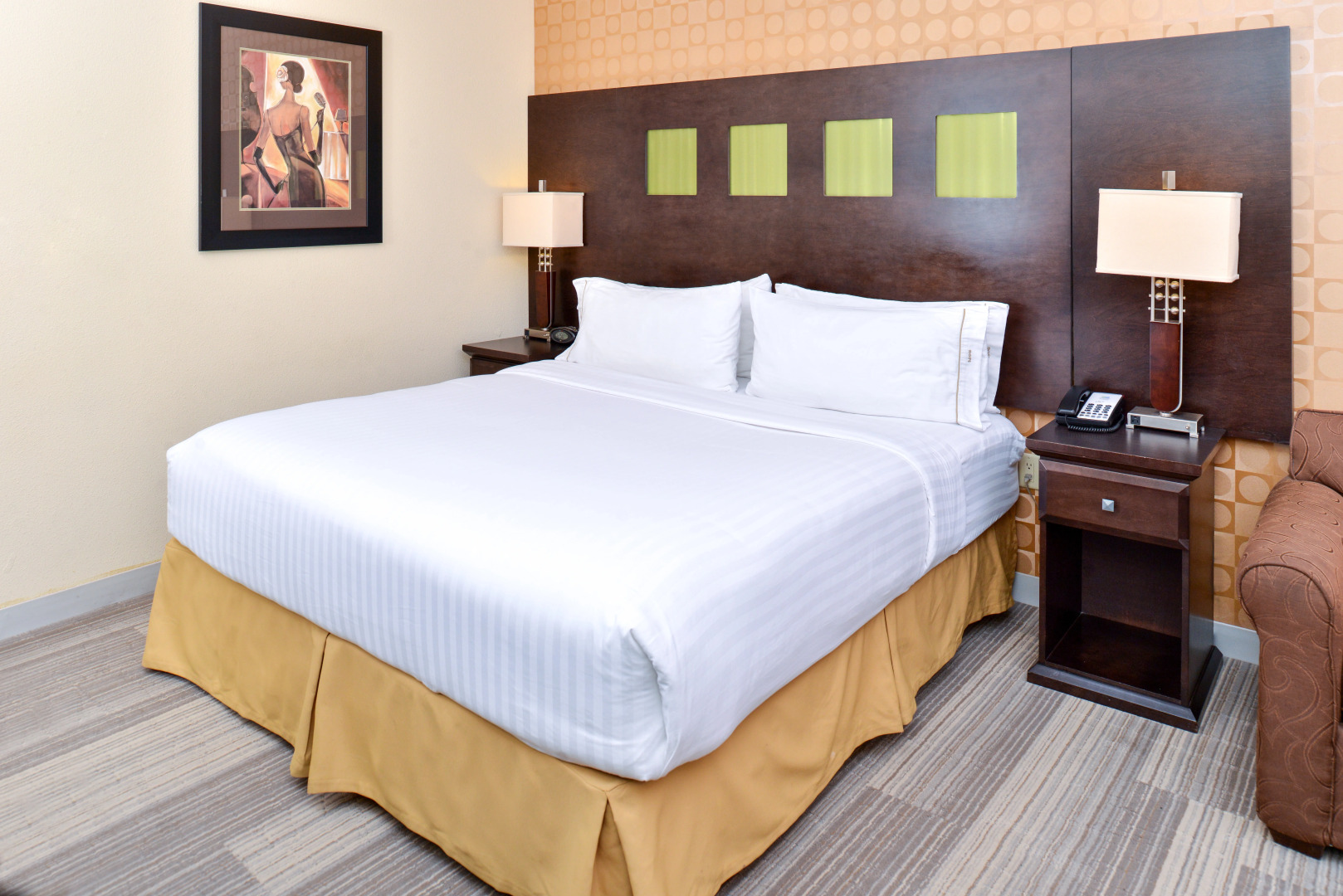 Holiday Inn Express Hotel & Suites Dallas South - Desoto by IHG