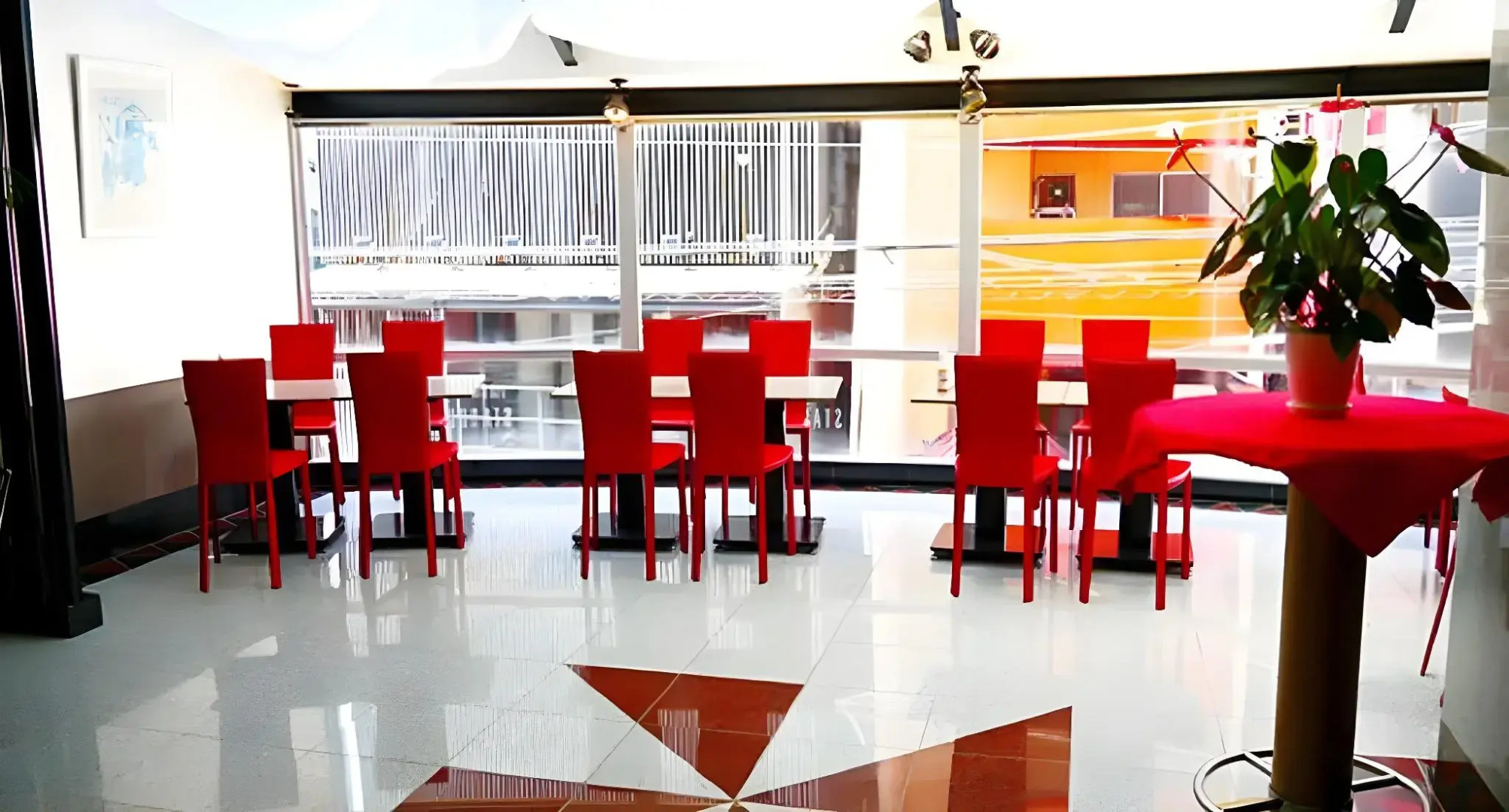 Arrow Hotel in ShinsaiBashi