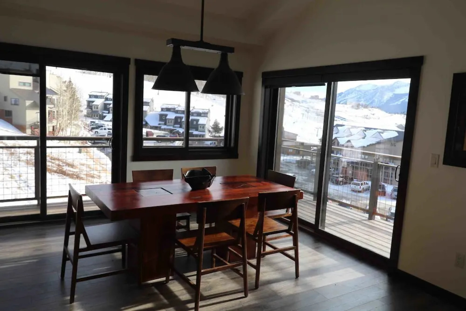 Crested Mountain North by CB Lodging