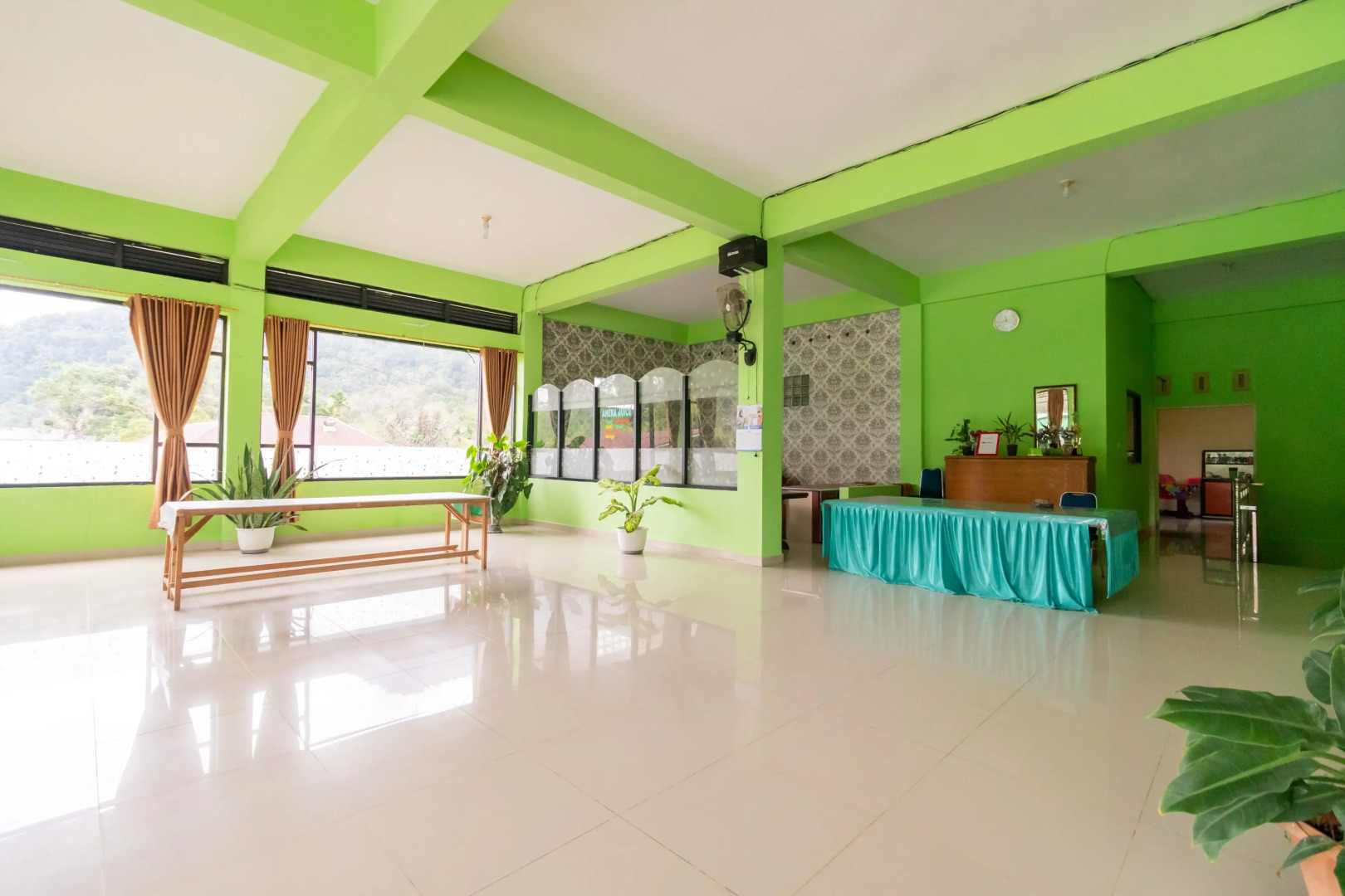 RedDoorz Syariah Near Hot Water Boom Solok Selatan