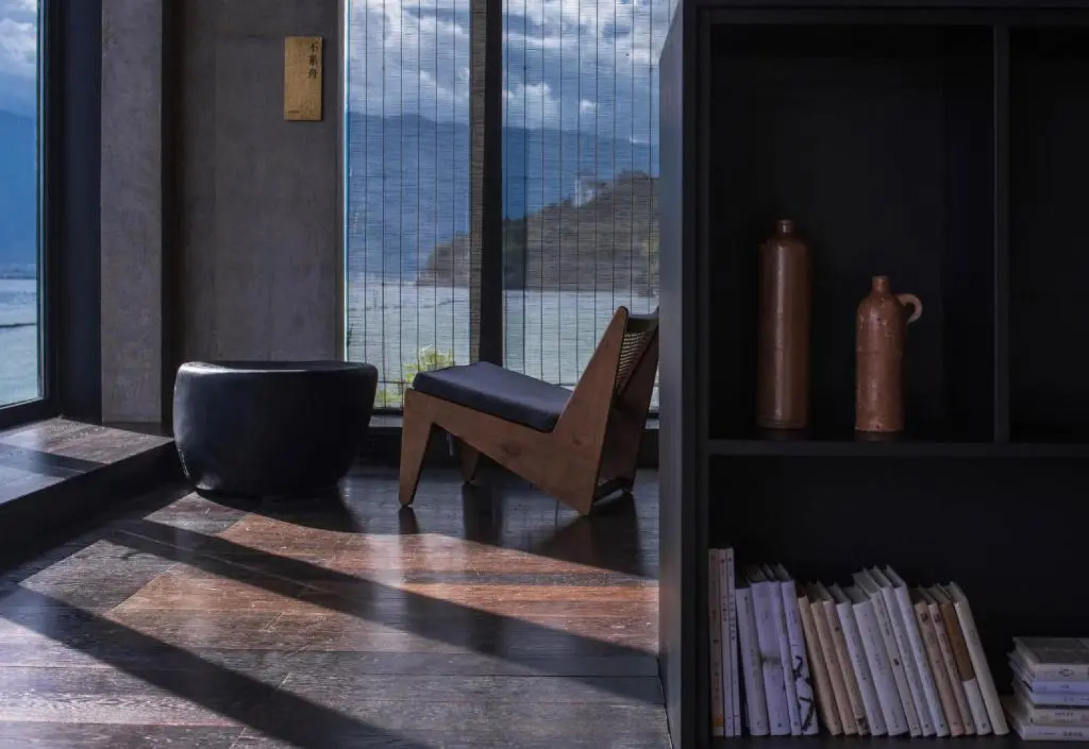 Yakamoz Resort by Er-Hai