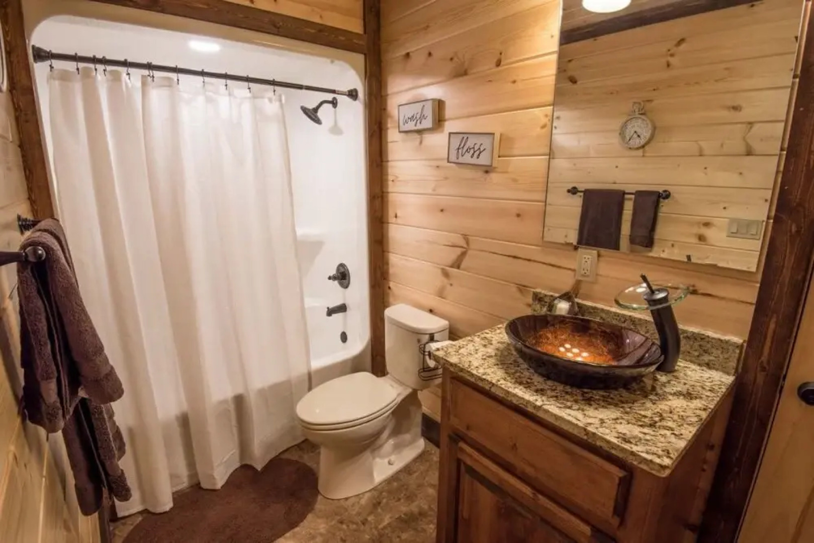 Simmer Down Lodge - 5 Br Cabin