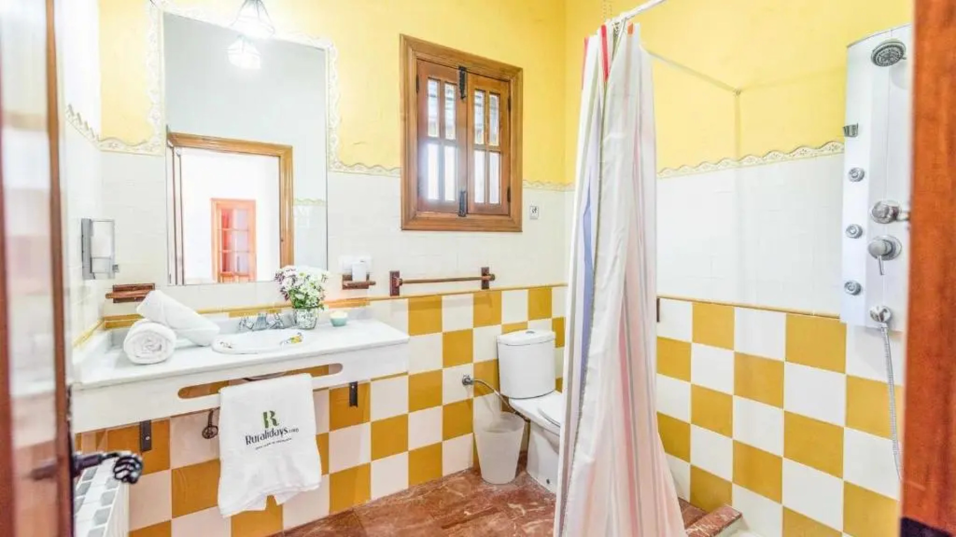 Casa Huerta El Fontanarillo Montemayor by Ruralidays