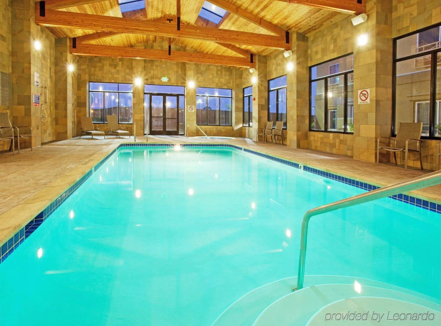 Holiday Inn Express & Suites Salinas by IHG