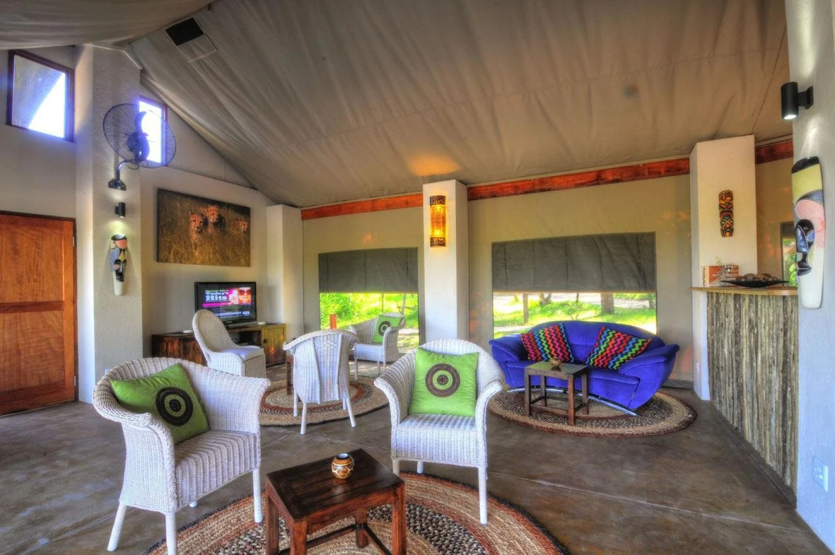 Cheetah Paw Eco Lodge