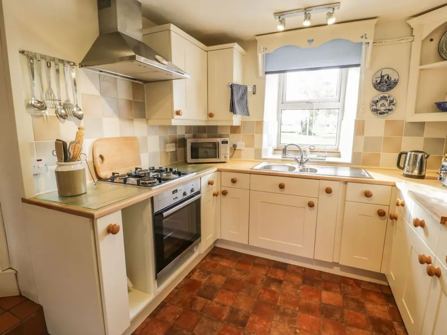 Ynys Pandy, Garndolbenmaen