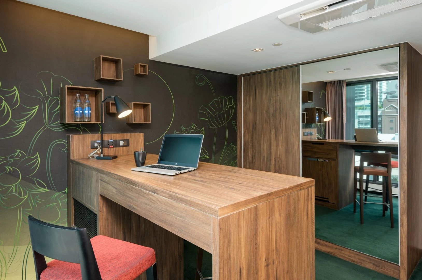 Maitria Mode Sukhumvit 15 Bangkok