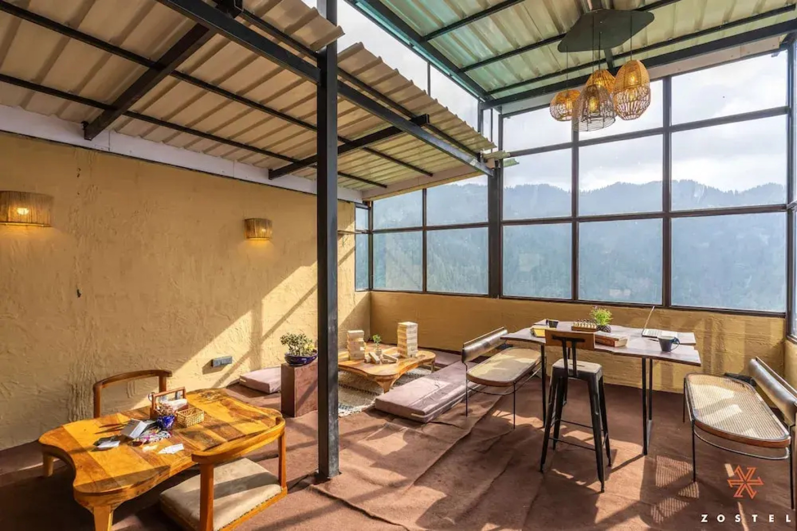 Zostel Shoja - Jibhi